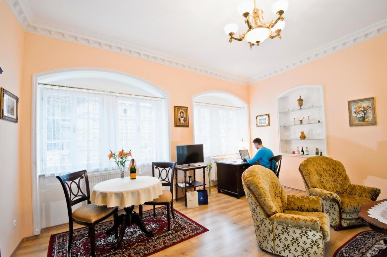Pension Napoleon Karlovy Vary Extérieur photo