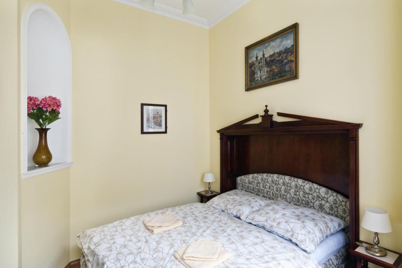 Pension Napoleon Karlovy Vary Extérieur photo