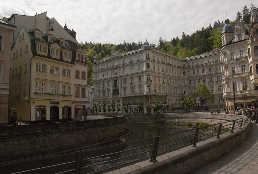 Pension Napoleon Karlovy Vary Extérieur photo